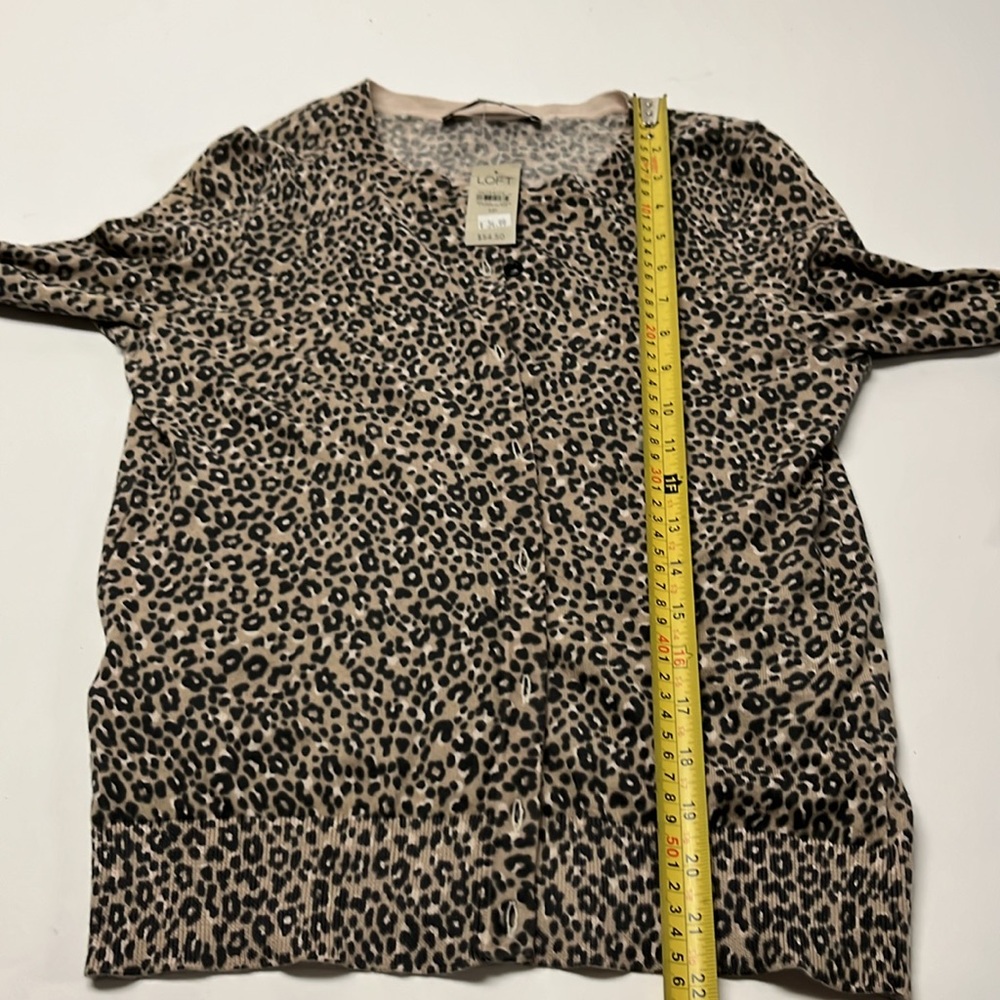 Loft Leopard Print sweater Cardigan - Picture 5 of 5